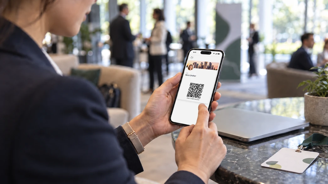 Sharing a Wallet-based digital business card with a QR code
